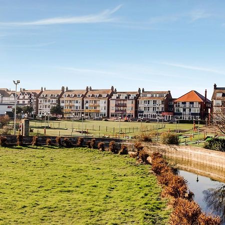 Oyo Grosvenor House Hotel Skegness Kültér fotó
