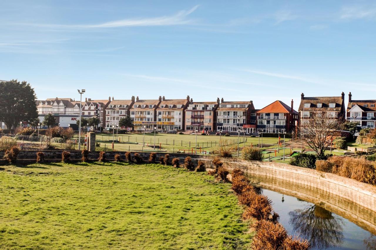 Oyo Grosvenor House Hotel Skegness Kültér fotó