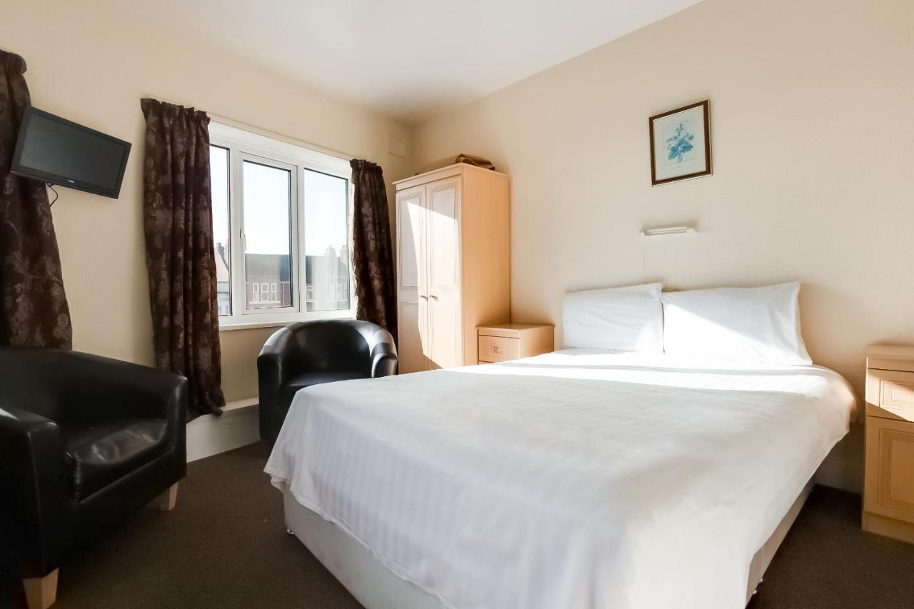 Oyo Grosvenor House Hotel Skegness Kültér fotó