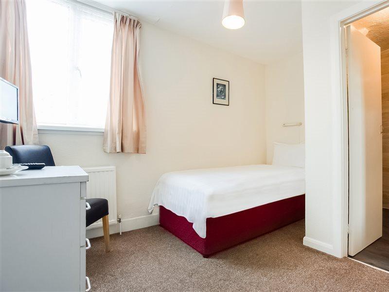 Oyo Grosvenor House Hotel Skegness Kültér fotó