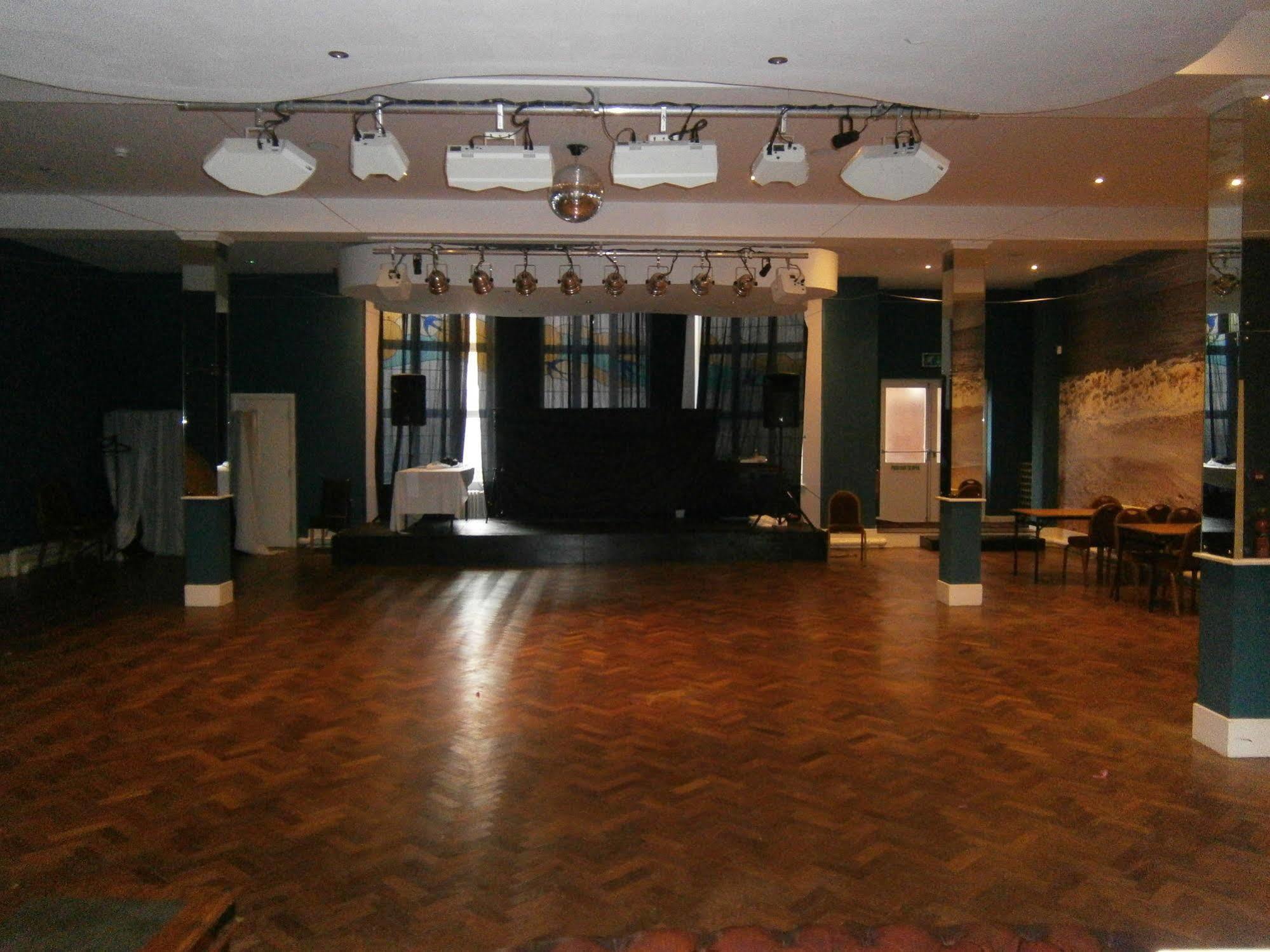 Oyo Grosvenor House Hotel Skegness Kültér fotó