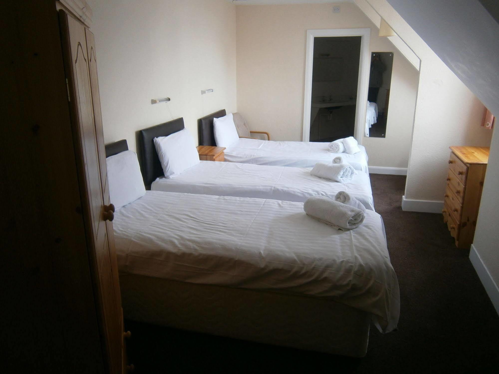 Oyo Grosvenor House Hotel Skegness Kültér fotó